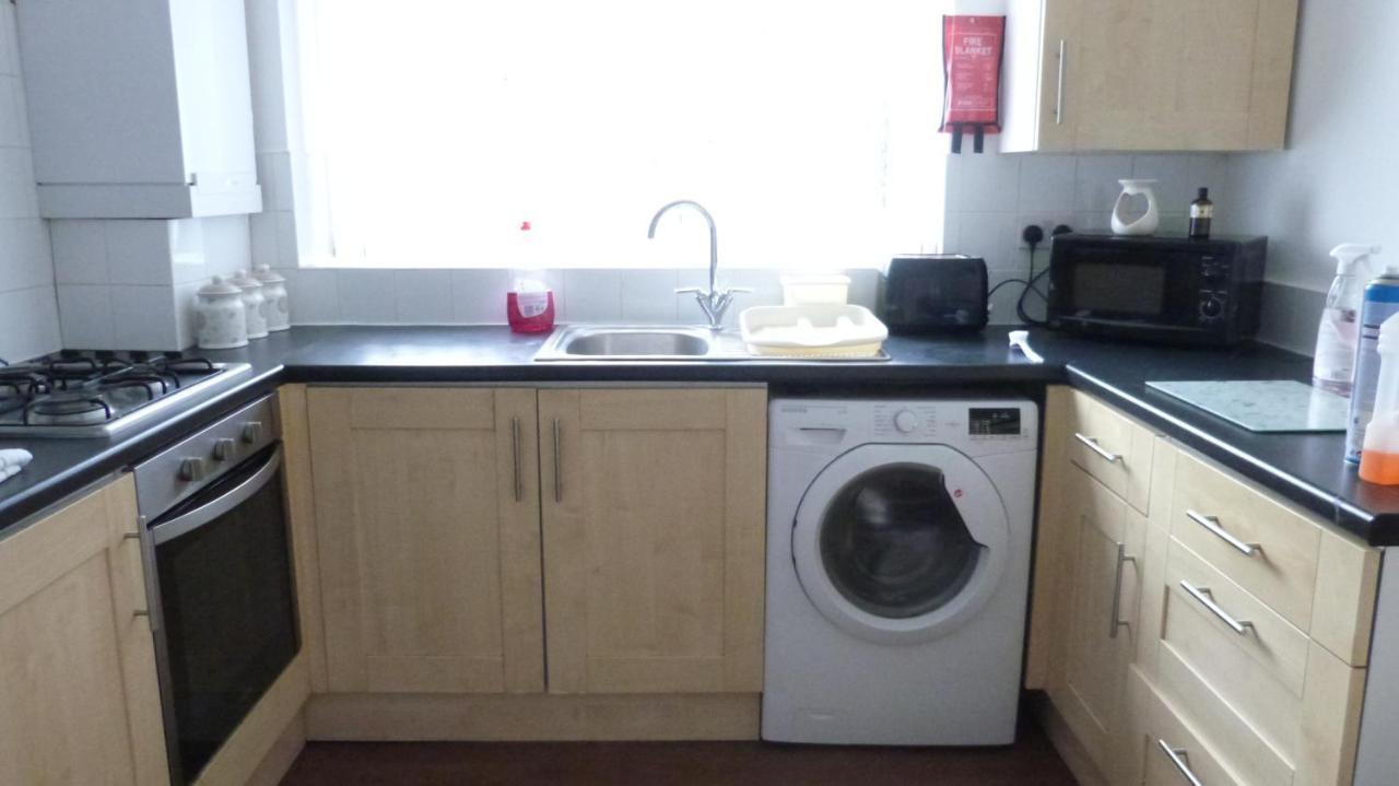 Apartamento de 1000 m² en Watford, con 3 habitación Watford  Exterior foto