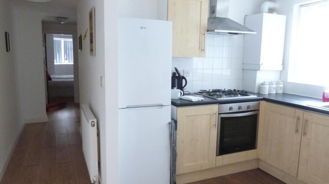 Apartamento de 1000 m² en Watford, con 3 habitación Watford  Exterior foto